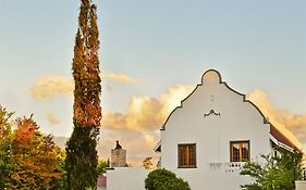 Woodlands Guest House 4*